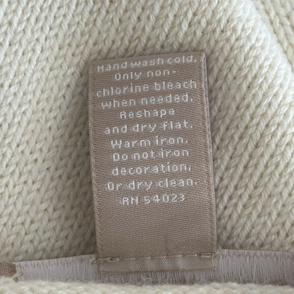 BANANA REPUBLIC Women’s Cream Sequined Elbow Patch Crewneck Sweater Size M - Picture 9 of 9